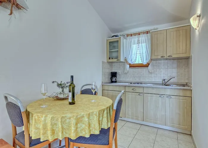 House Tiny House * Banjole